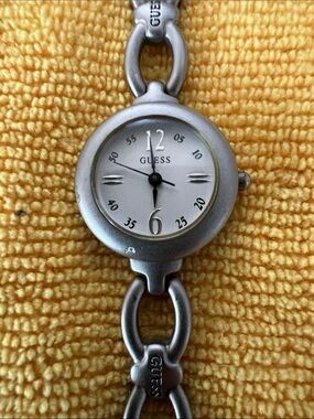 GUESS Silver-Tone Bracelet Watch with White Dial and Black Hands